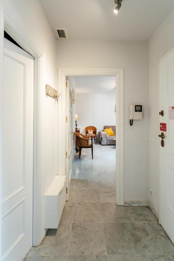 Appartement Chic By The Cathedral à Séville Extérieur photo